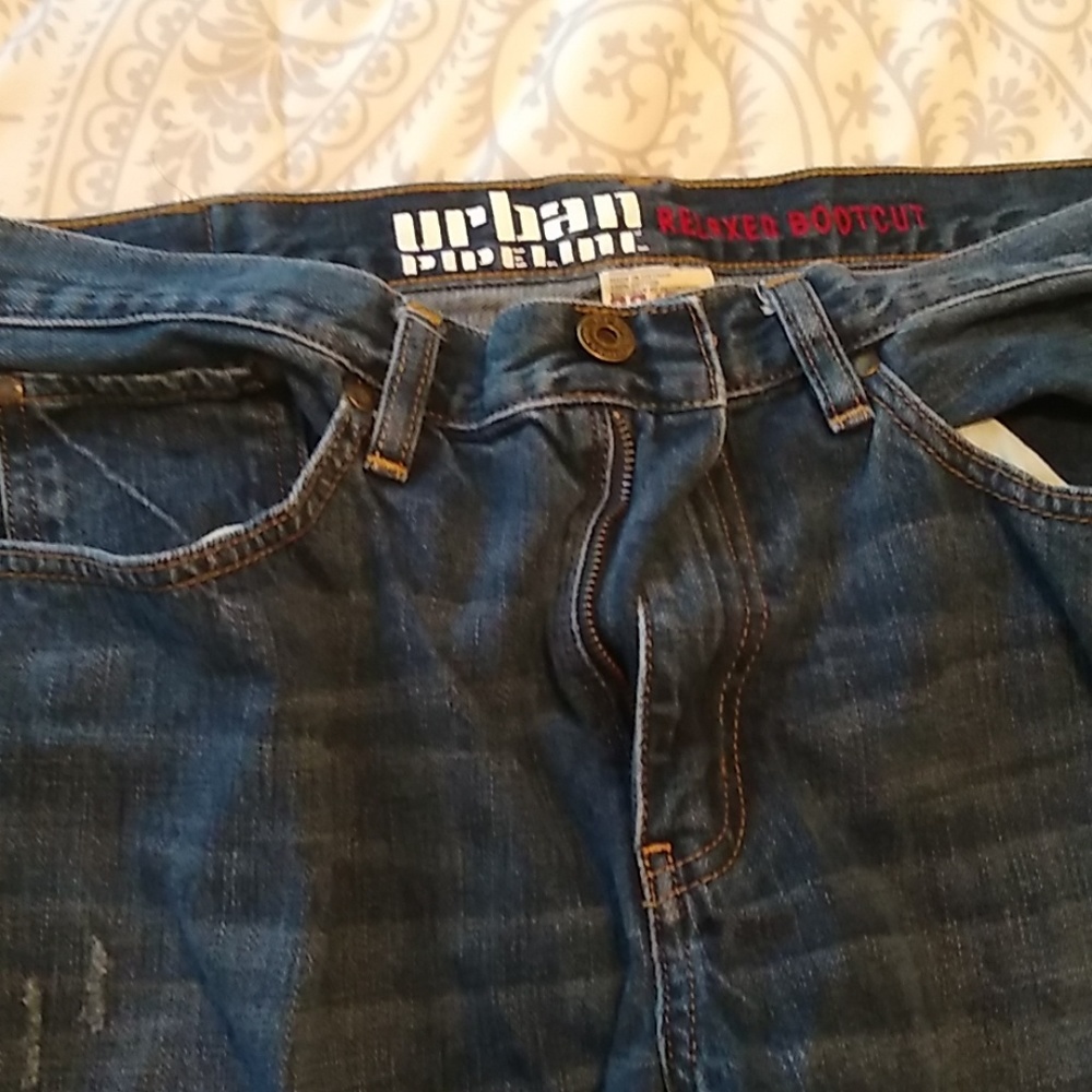 Urban Pipeline Relaxed Bootcut Jeans Size 33/32